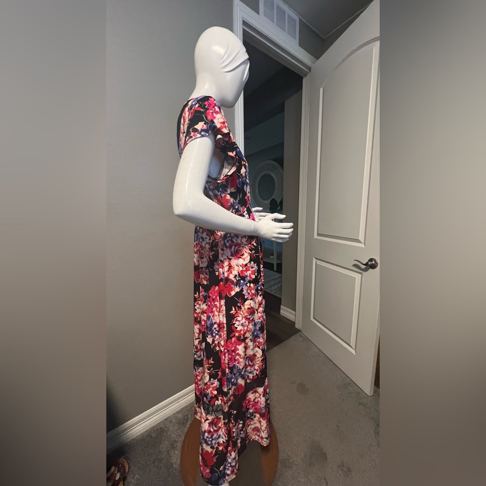 Torrid Black and Red Midi Studio Knit Asymmetrical Dress size 1 - Picture 10 of 16